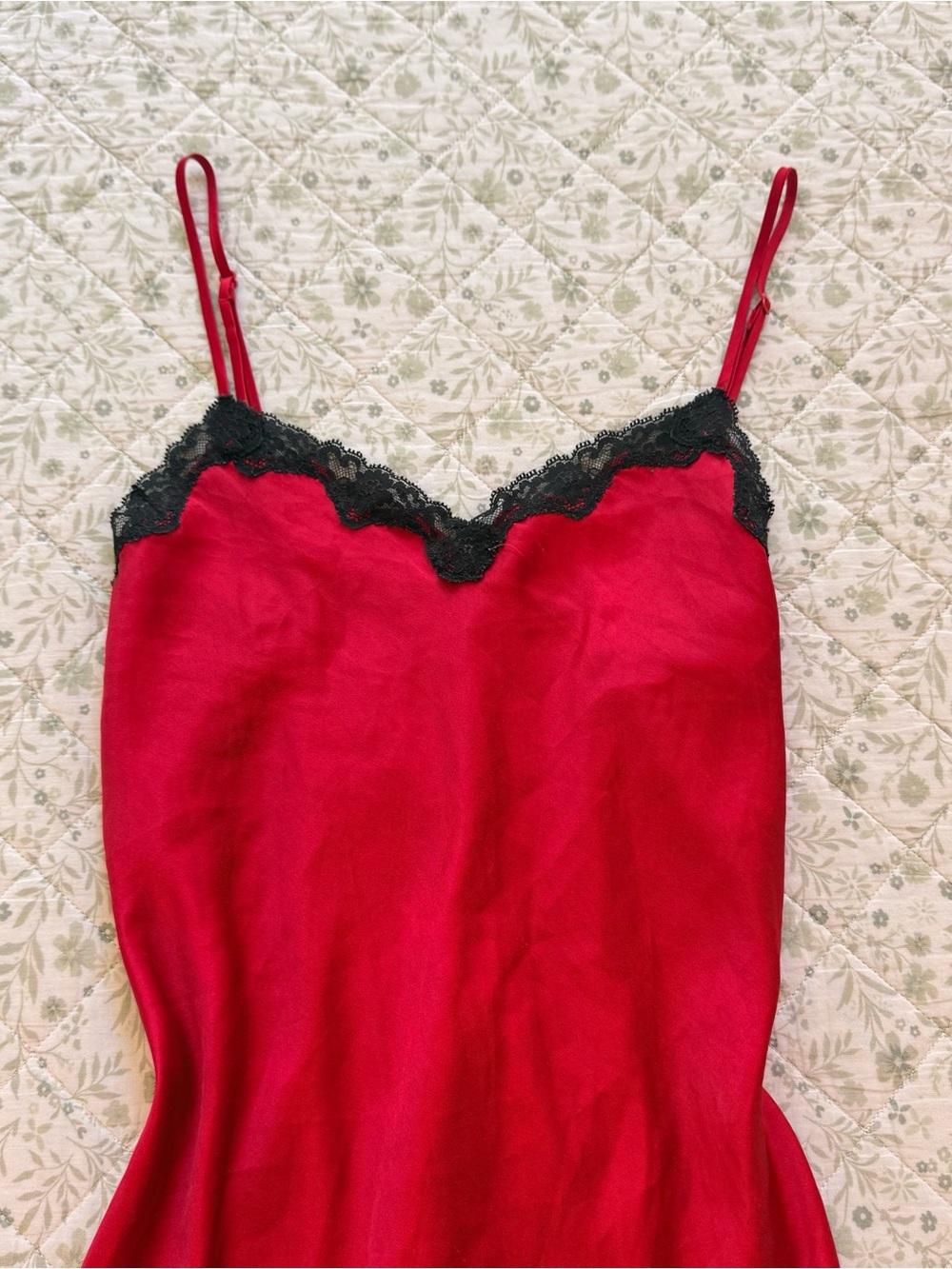 Y2k Victoria's Secret red slip dress with black lace trim - Picture 3 of 5
